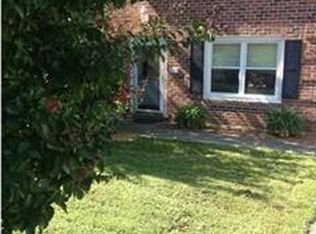 61 Court Pl, Charlottesville, VA