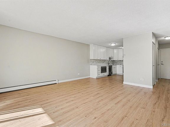 5th image of 680 S Alton Way #7B