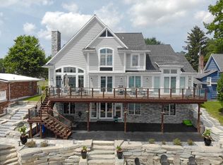 2413 Davis Rd, Fenton, MI 48430