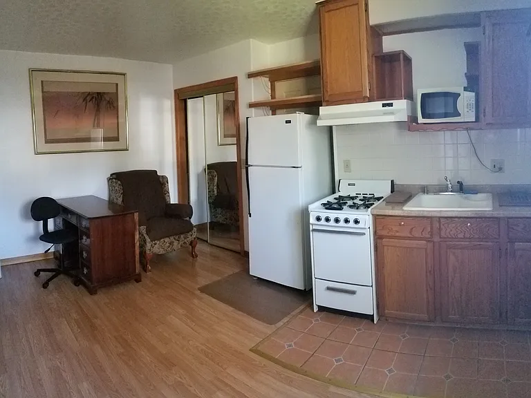 11695 SW Greenburg Rd #1 — Photo 17