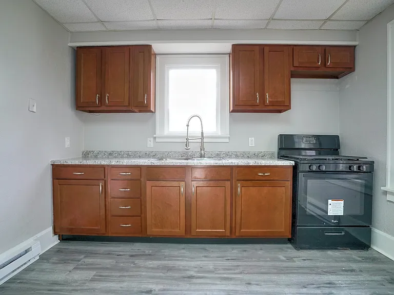 501 N Eddy St — Photo 9