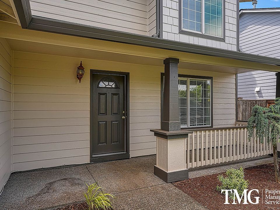 1st image of 17015 NE 31st Way