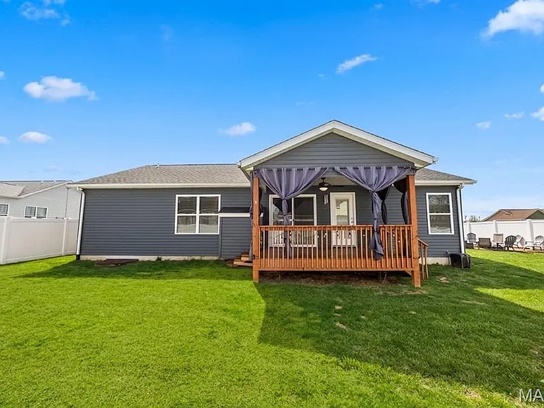 407 Sammy Ln — Photo 41