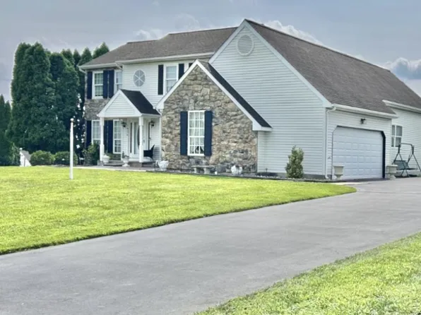 1406 Bentley Dr, Warrington, PA 18976
