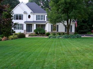 7757 Hunters Way Ct SE, Ada, MI 49301