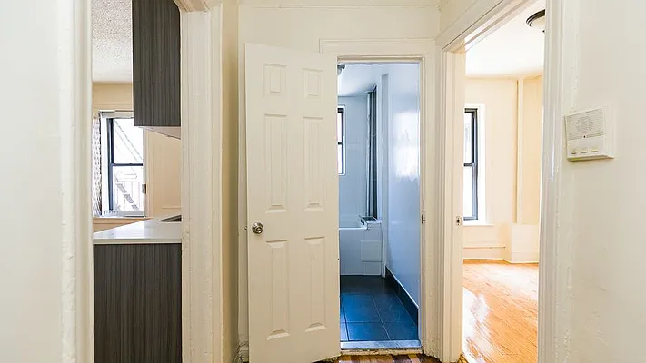 Rented by Nooklyn NYC LLC | media 25