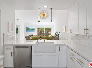 229 Villa Point Dr, Newport Beach, CA 92660