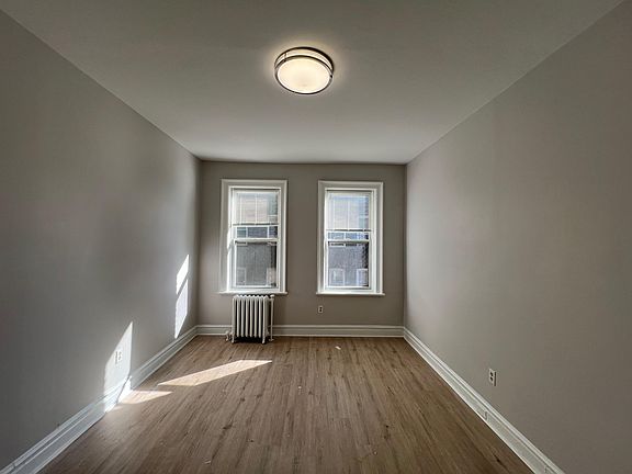 5th image of 26 Kensington Ave #42E