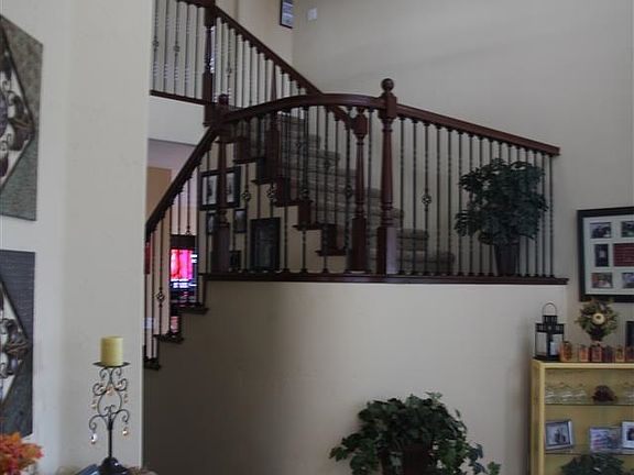 5th image of 2810 Albazano Dr