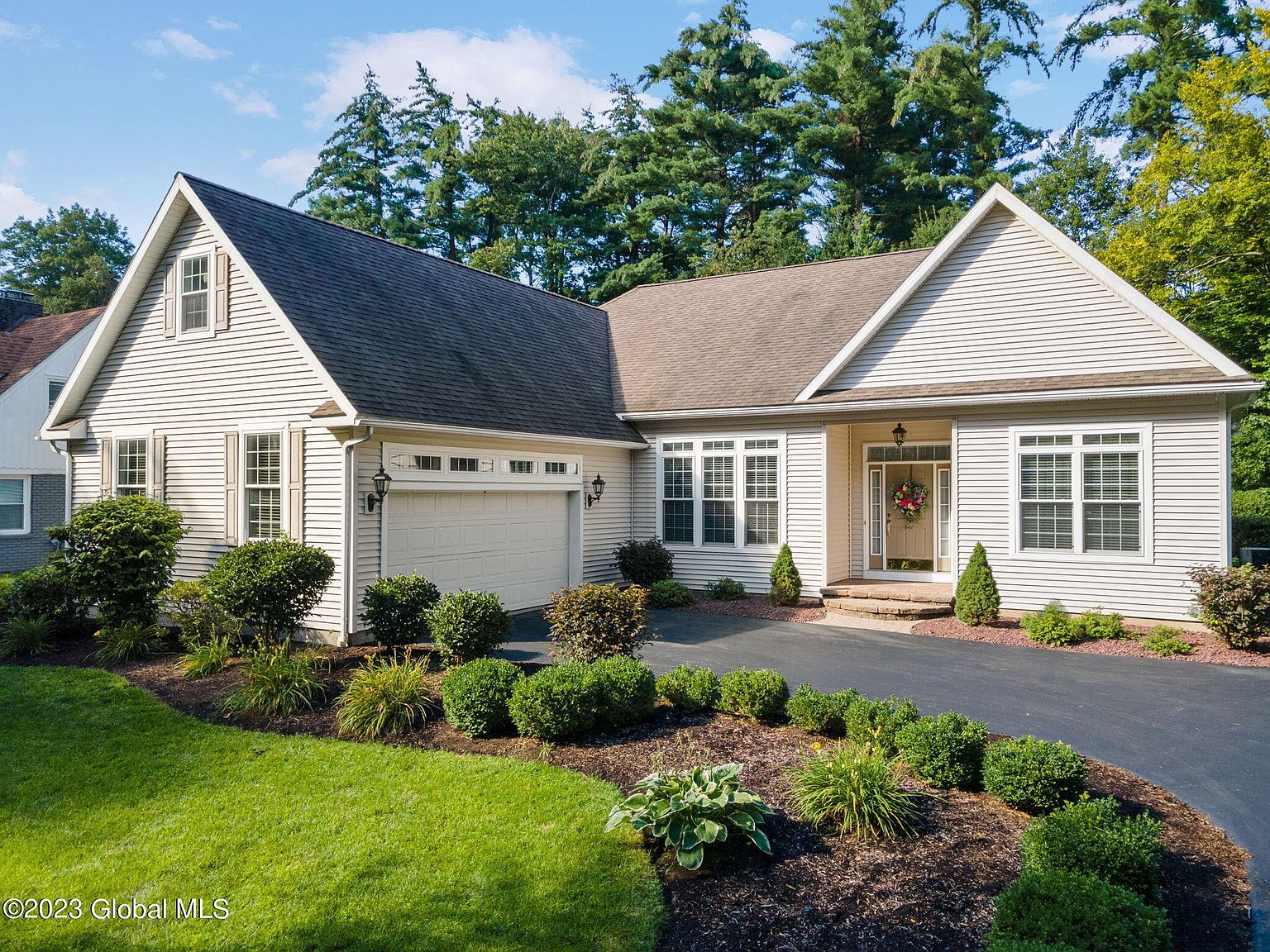 222 Pinewood Drive, Schenectady, NY 12303 Zillow