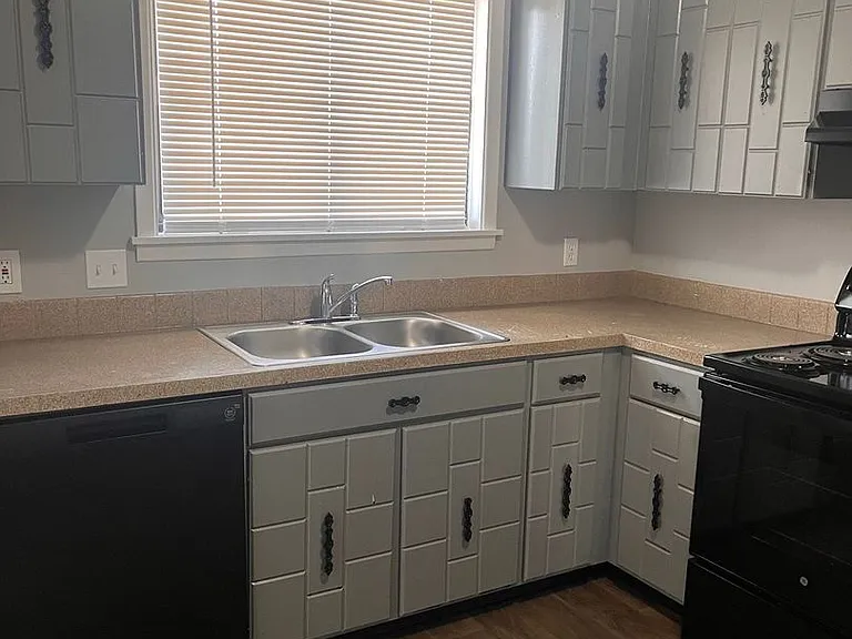 Parke East Townhomes — Photo 101