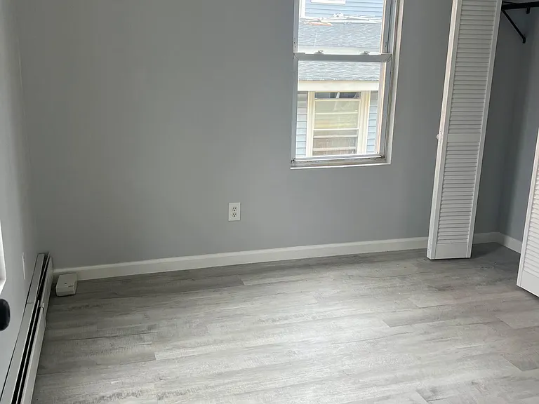 172 Beach 115th St — Photo 5