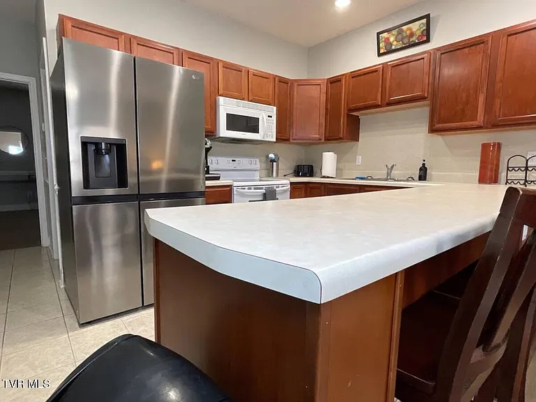 169 E Grand Ave #300 — Photo 15