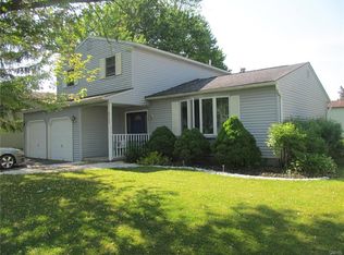 8049 Bamm Hollow Rd, Clay, NY 13041