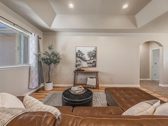 4th image of 63152 Lavender Circle
