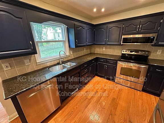 4th image of 8022 Hall St