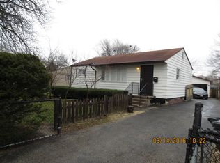 1615 Armory Pl, Waukegan, IL 60085