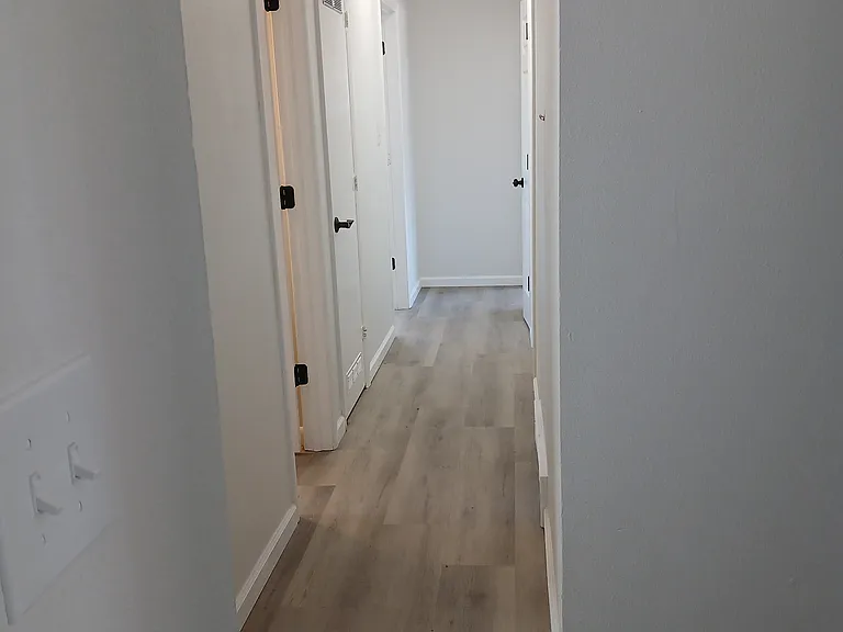 5475 S Elmwood St — Photo 13