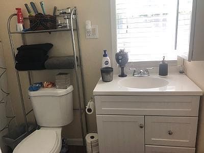 5th image of 639 Carolina St #B