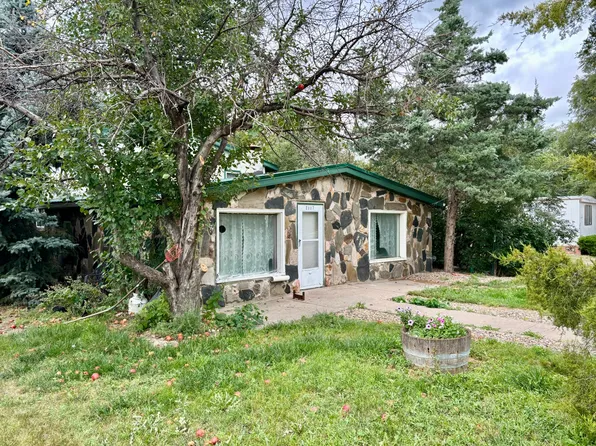 2117 E Sully Ave, Pierre, SD 57501