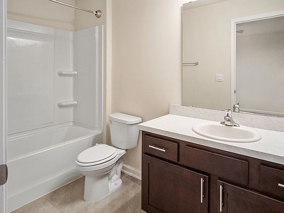 3rd image of 73 Java Ln
