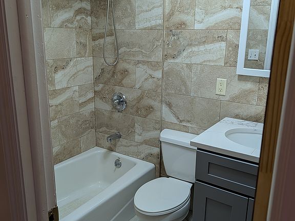 5th image of 8786 19th Ave APT 1