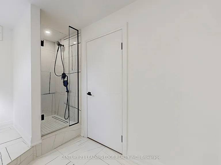 2240 Springfield Ct — Photo 45