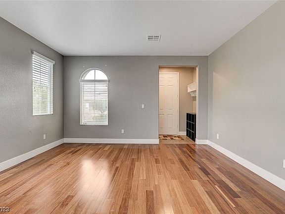 4th image of 10720 Sheepshead Bay Ave
