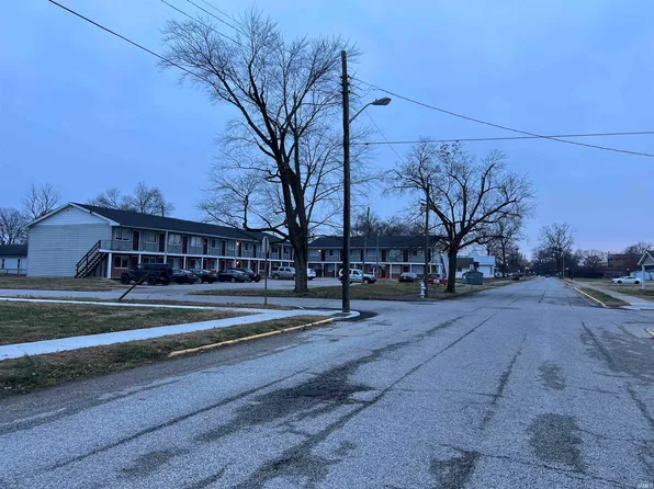 1321 N 3rd St, Vincennes, IN 47591