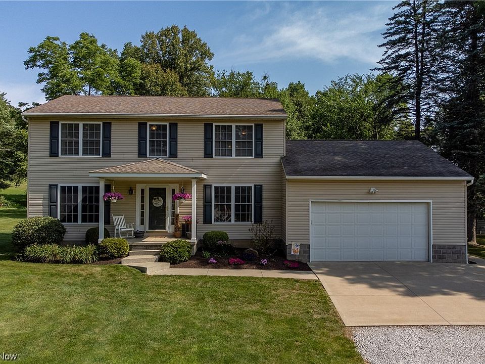 1st image of 335 Skyview Dr
