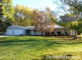 1428 Glenbrook Dr, Grafton, WI 53024