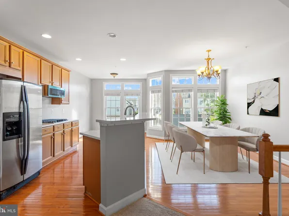 3836 Sugarloaf Pkwy, Frederick, MD 21704