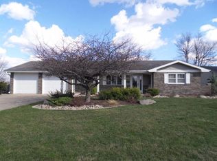 1930 Lois Ave, Carroll, IA 51401