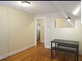1060 Pleasant St #3 — Photo 6