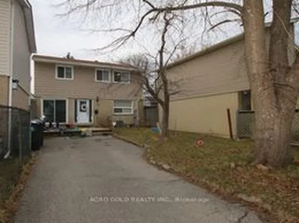 13 Hillgate Dr, Brampton, ON L6S 1P9