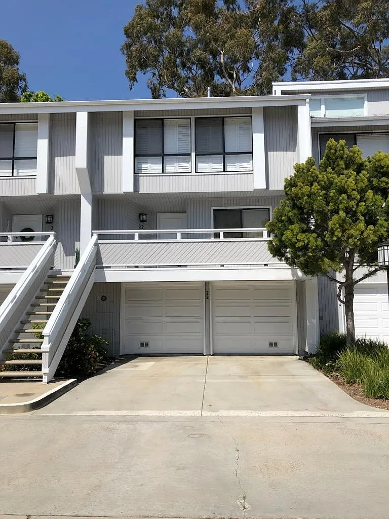 3 bed, 2.5 bath, 1647 sqft, $6,000 — Photo 2