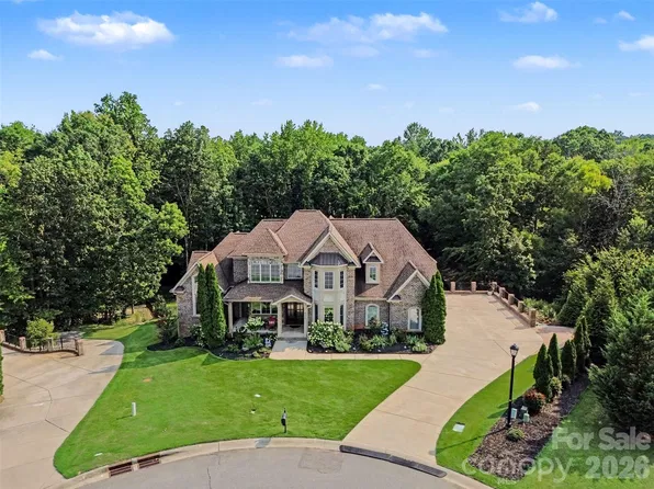 470 Swift Creek Cv, Lake Wylie, SC 29710