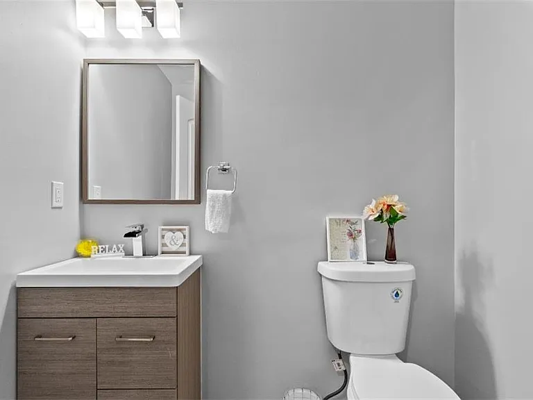 1118 Splitlog Ave — Photo 14