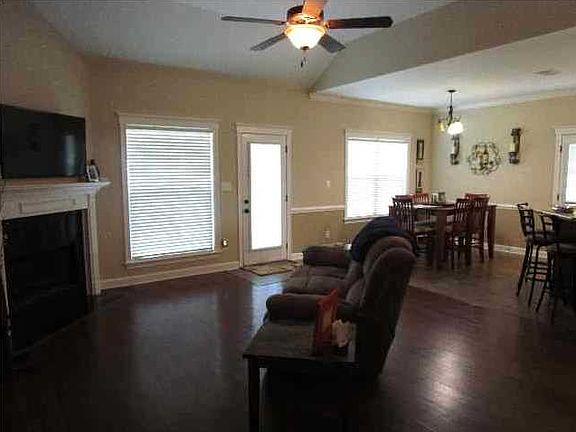 5th image of 5375 Leann Dr