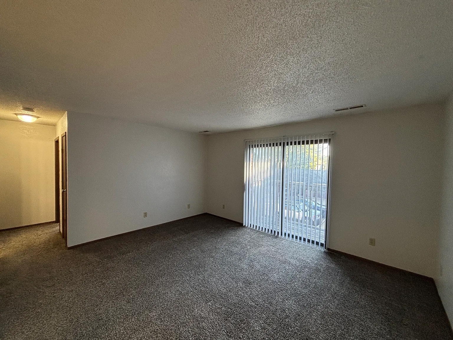 2 bed, $955 — Photo 3