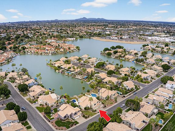 2nd image of 1220 N CRYSTAL SHORES Drive