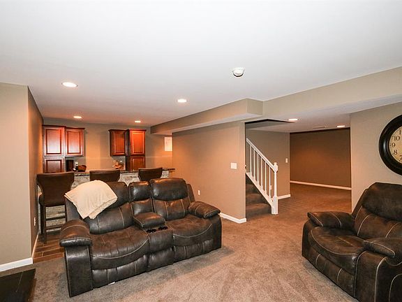 5th image of 1436 Tecumseh Dr
