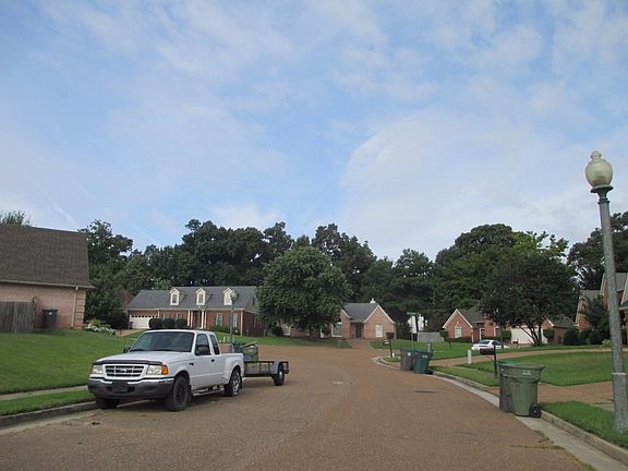5th image of 9018 Fletcher Park Cv