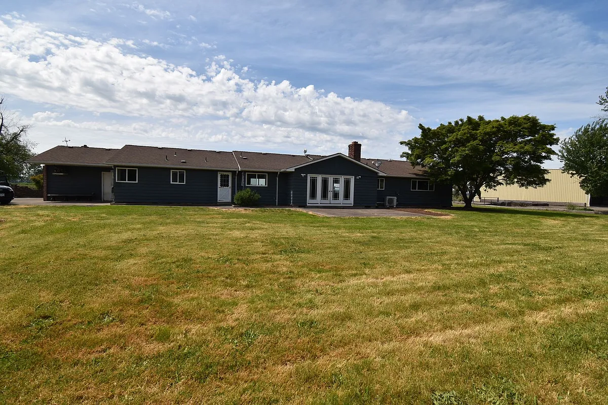 Building Photo - 35725 Engle Rd SE