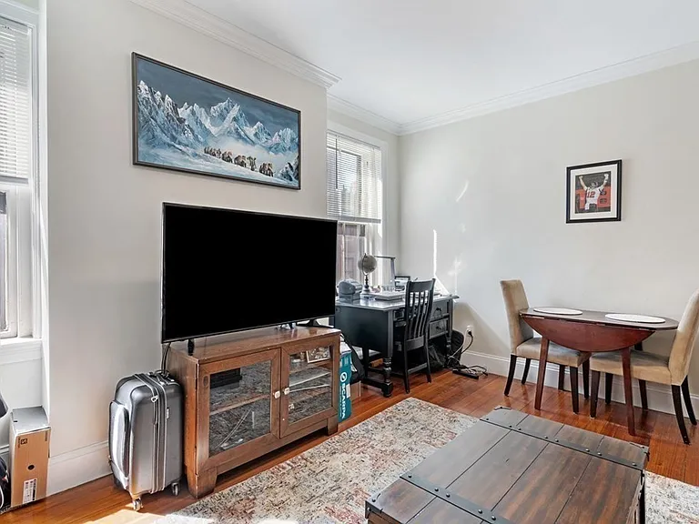 14 Gloucester St #3B — Photo 1