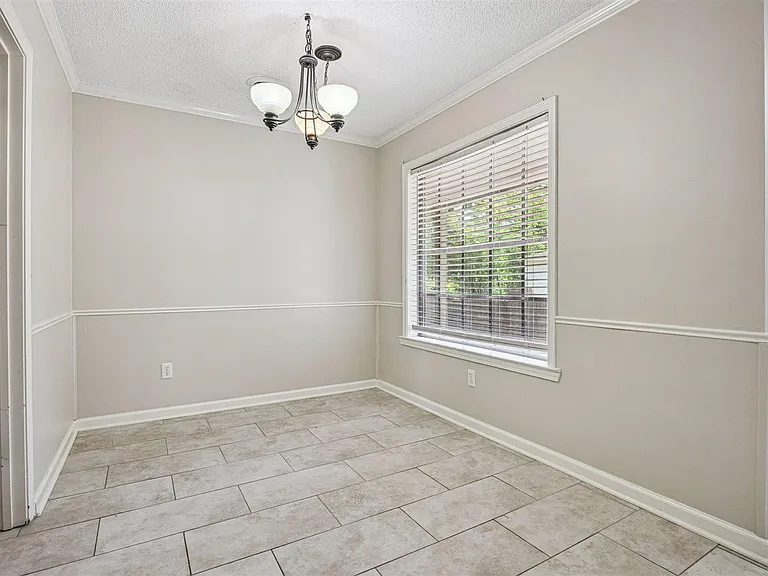 2232 Burfordi Ln — Photo 13