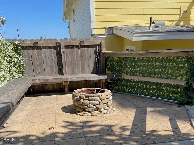 1153 Montauk Ln — Photo 6