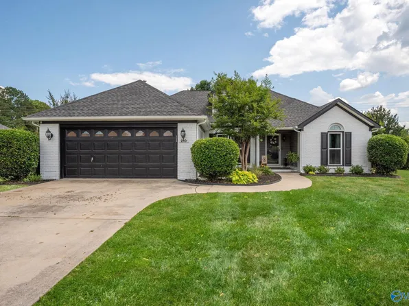 210 Finton Ct, Huntsville, AL 35811