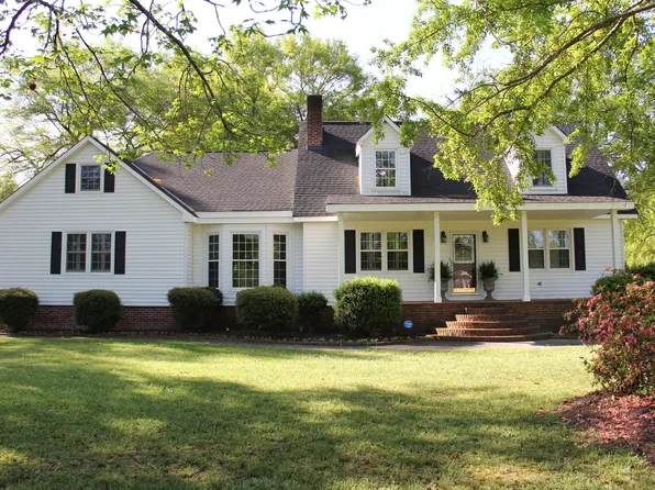 3340 Leach Dr, Sumter, SC 29154