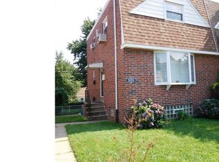 15059 London Rd, Philadelphia, PA 19116